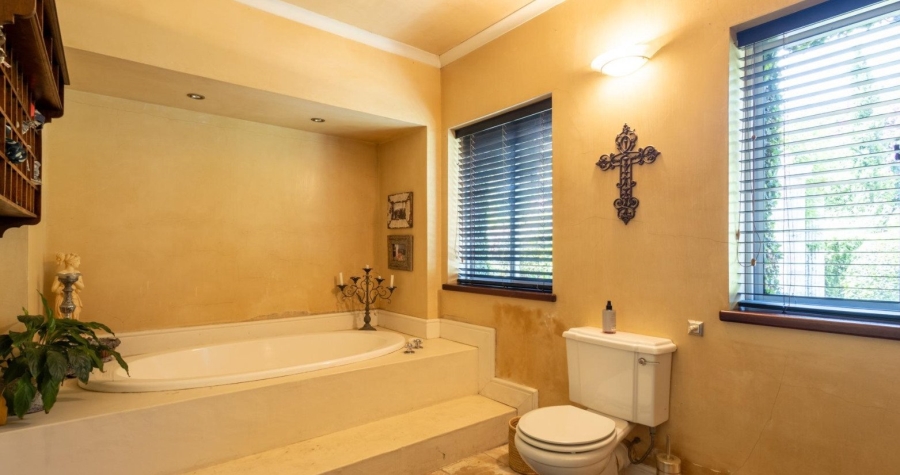 5 Bedroom Property for Sale in Caledon Western Cape